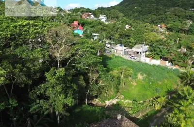 Terreno à venda na Rua Gécio de Souza e Silva, Sambaqui, Florianópolis