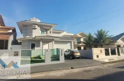 Casa 3 dorms, 1 suíte, 5 banheiros, 250m² na pedra branca, palhoça. aluguel por r$10.000. confira!