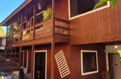 Casa à venda na barra do sambaqui, florianópolis: 6 dormitórios, 2 suítes, 184m², por r$530.000. confira!