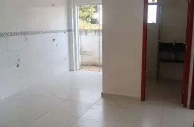 Apartamento à venda em ingleses, florianópolis: 2 dormitórios, 55m², 1 banheiro, por r$240.000. confira!