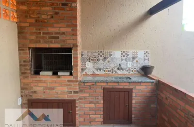 Casa para alugar no Rio Tavares, Florianópolis: 90m², 3 dormitórios, 2 banheiros por R$5800. Confira!
