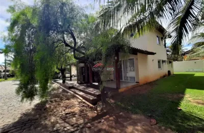 Casa de condomínio com 04 suítes, área privativa, a 300m da praia de manguinhos.