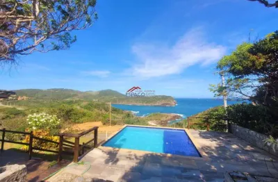 Imóvel com 4 dormitórios e vista deslumbrante para o mar e a poucos passos da praia da foca