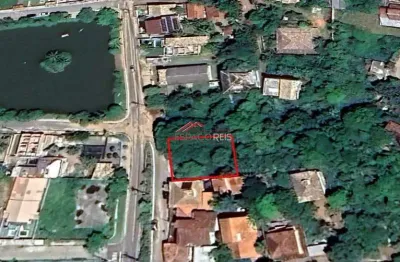 Terreno com 600m² com perfil comercial/residencial de frente para avenida em josé gonçalves