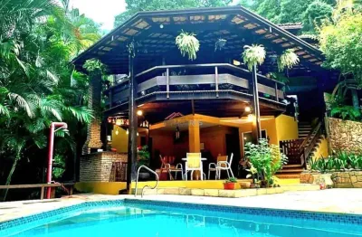 Casa em condomínio de luxo em itaipu - niterói - rj