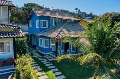 Casa na ferradura em condomínio com lazer completo - perto da praia e do centro de búzios