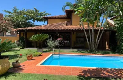 Manguinhos a poucos metros da praia , com 4 quartos e dependencia.