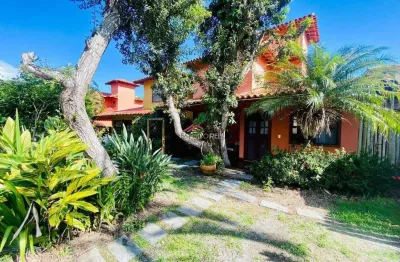 Casa à venda em condomínio,com 4 quartos no bairro manguinhos!