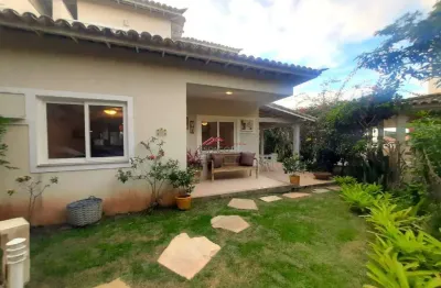 Casa em condomínio com 04 quartos e area privativa, a 150m da praia de geribá