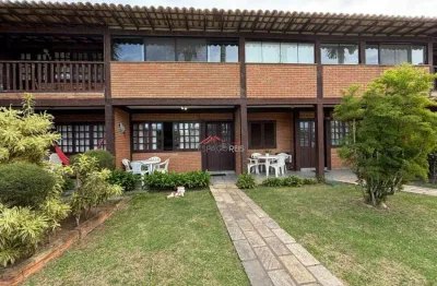 Casa à venda com 2 suítes dentro de condomínio em geriba buzios