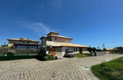 Casa à venda com 5 suítes dentro de condomínio na Marina em Buzios