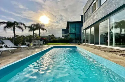 Casas e sobrados em condomínio fechado à venda no bairro xangri-lá - 2 vagas de garagem