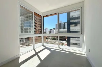 Apartamento 3 dormitórios à venda no bairro zona nova - 1 vaga de garagem