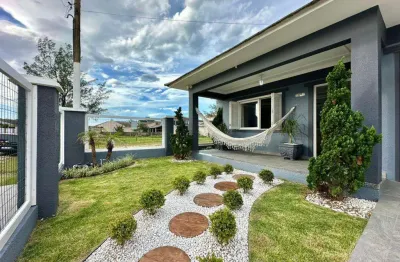 Casas e sobrados fora condomínio à venda no bairro atlântida sul com 176 m² de área privativa