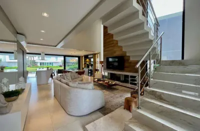 Casas e sobrados em condomínio fechado à venda no bairro xangri-lá