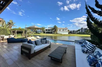 Casas e sobrados em condomínio fechado à venda no bairro xangri-lá - 1 vaga de garagem