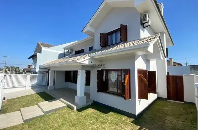 Casa com 5 quartos à venda na Rua Taquara, Centro, Imbé
