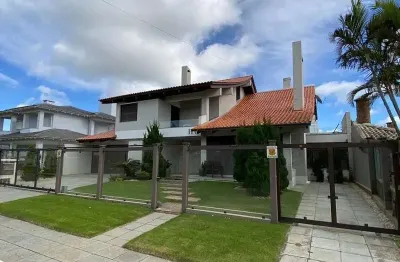 Casa em atlântida próximo ao caburé mobiliada e decorada