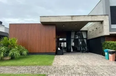 Casa em condomínio fechado com 4 quartos à venda no Centro, Xangri-Lá 