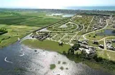 Terreno à venda no Atlântida Sul (Distrito), Osório 