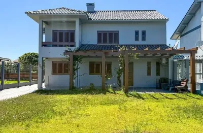 Casa com 4 quartos à venda no Centro, Imbé 