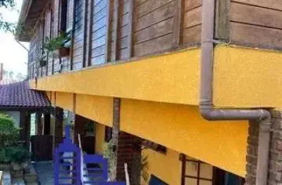 Linda chácara comescritura por 2.467 m²/ casa sede/ piscina e lago à venda em mairiporã