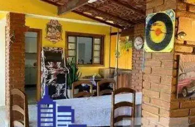 Linda chácara comescritura por 2.467 m²/ casa sede/ piscina e lago à venda em mairiporã