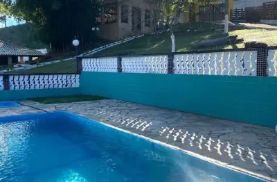 Linda chácara com escritura de 8.800 m²/ casa sede/área gourmet/lago e piscina à venda no monte negro, santa isabel