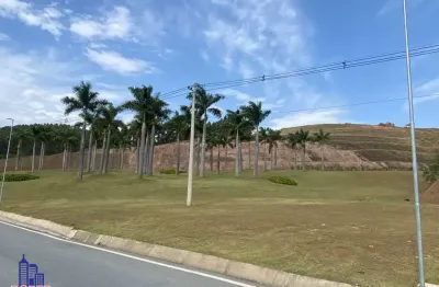 Excelente área  industrial de 212.028,44 m² localizado na altura do km 70 da rodovia presidente castelo branco, proximo outlet catarina