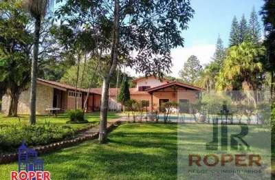 Linda chácara porteira fechada de 10.000 m² com piscina e toda estrutura à venda na rota de vinho em são roque.