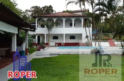 Linda chácara de 2.200 metros com escritura, aceita financiamento à venda no centro de arujá.