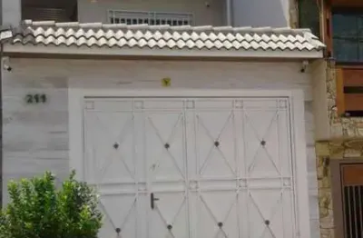 Excelente Sobrado com 220 m²/3 Dormitórios/6 Vagas com Salão Gourmet à Venda em Cidade Lider São Paulo