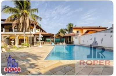 Linda casa de alto padrão/ piscina/ área gourmet à venda em são lourenço, bertioga