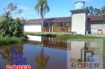 Excelente chácara de 4.700 m²/lago/casa sede e espaço gourmet á venda em embu guaçu