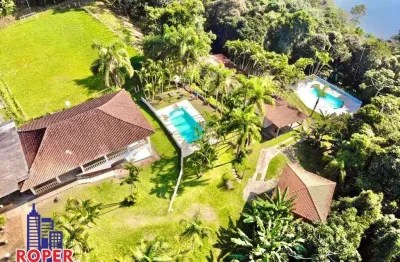 Excelente sitio de 36.000 m²/4 casas/rancho gourmet/piscina e represa à venda em juquitiba