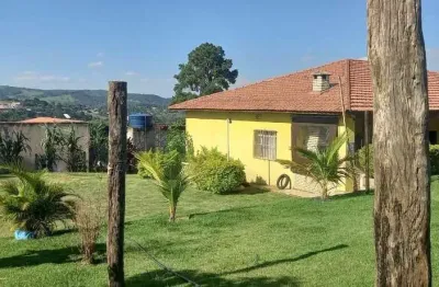 Excelente chácara de 1.600 m²/ casa sede/ piscina/espaço gourmet à venda em mairinque