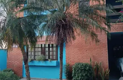Excelente sobrado com 320 m²/4 dormitórios/espaço gourmet/2 vagas à venda no parque cruzeiro do sul