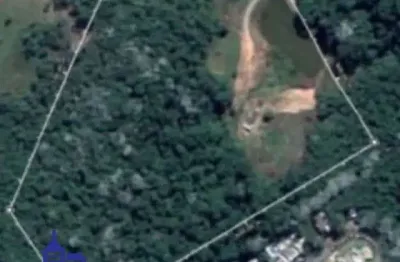 Excelente oportunidade!!  sitio com 40.600 m²/lago/casa de caseiro à venda em mogi das cruzes