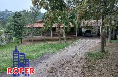 Excelente chácara com 1.392 m²/casa sede/salão de festas à venda em santa isabel (aceita financiamento bancário)
