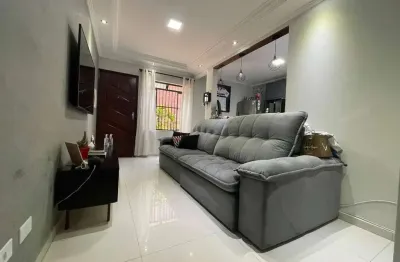 Linda casa com 2 dorms/3 vagas em condominio fechado à venda na vila ema