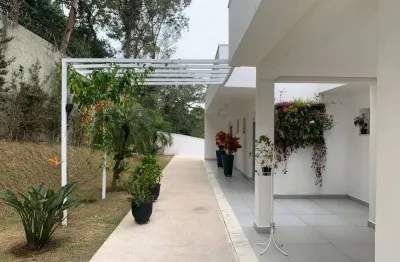 Casa terrea 4 suites/piscina/14 vagas à venda condomínio hills 1 arujá