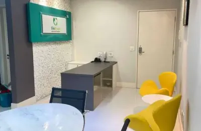 Sala comercial mobiliada com 53 m²/1 vaga à venda/locação no analia franco
