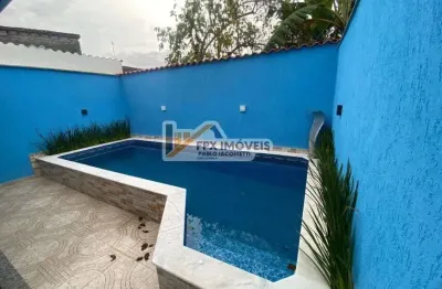 Casa com piscina, 2 quartos e área gourmet em itanhaém.