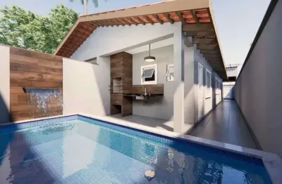 Casa com 2 quartos, piscina e área gourmet em itanhaém.