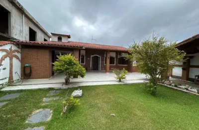 Casa com 2 quartos à venda na Praça Ângelo Guerra, 90, Jardim Lindomar, Itanhaém