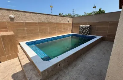 Casa com piscina, 2 quartos e churrasqueira em itanhaém.