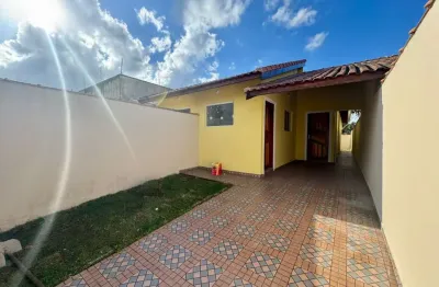 Casa com 2 quartos e espaço para piscina em peruíbe - r$ 220.000,00.