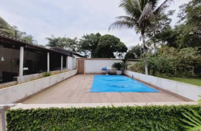 Chácara com 2 quartos, piscina e área gourmet em peruíbe - r$ 450.000,00.