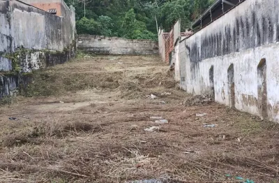 Terreno à 500m do mar com liberação ambiental em itanhaém.