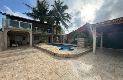 Casa na praia com 3 quartos e piscina em itanhaém - r$ 720.000,00.